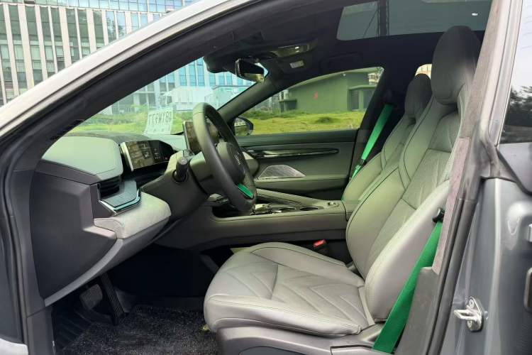 Used Zeekr 001 2022 Ultra-Long Range Dual-Motor ME Version Left Front Seat