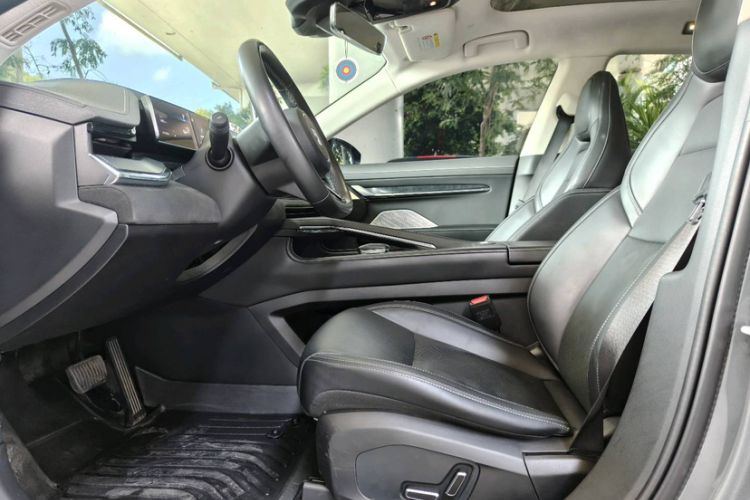 Used Zeekr 001 2022 Long-Range Dual-Motor WE Edition Left Front Seat