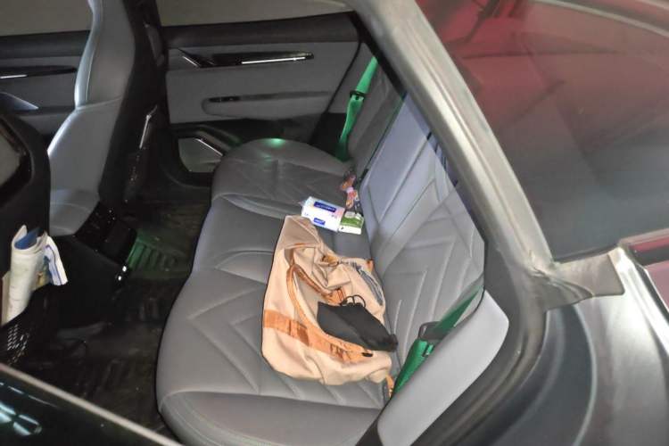 Used Zeekr 001 2022 Long-Range Dual-Motor WE Edition Left Rear Seat