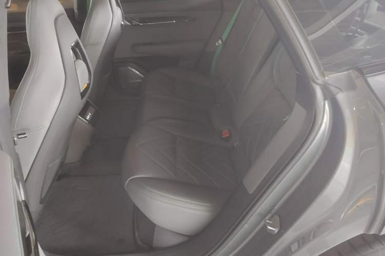 Used Zeekr 001 2022 Ultra-Long Range Dual-Motor ME Version Left Rear Seat