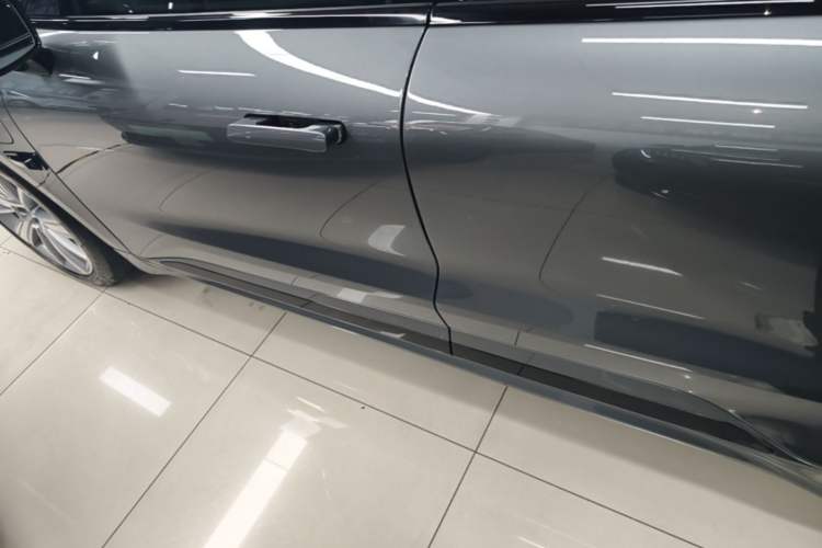 Used Zeekr 001 2022 Long-Range Dual-Motor WE Edition Left Side Sill
