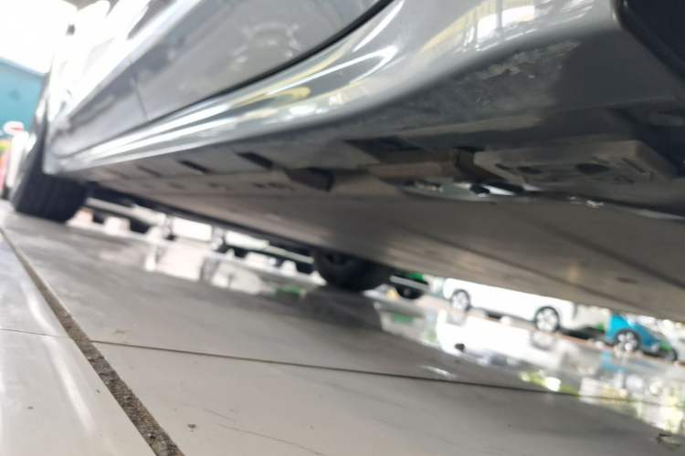 Used Zeekr 001 2022 Ultra-Long Range Single-Motor WE Version Left Side Sill