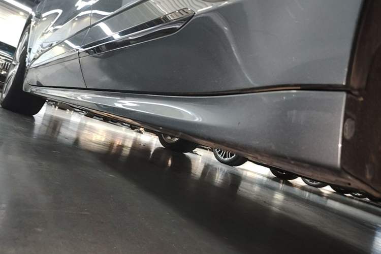 Used Zeekr 001 2022 Long-Range Dual-Motor WE Edition Left Side Sill