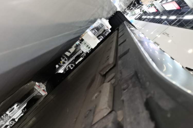 Used Zeekr 001 2022 Ultra-Long Range Single-Motor WE Version Left Side Sill