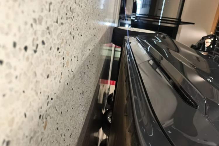 Used Zeekr 001 2022 Long-Range Dual-Motor WE Edition Left Side Sill