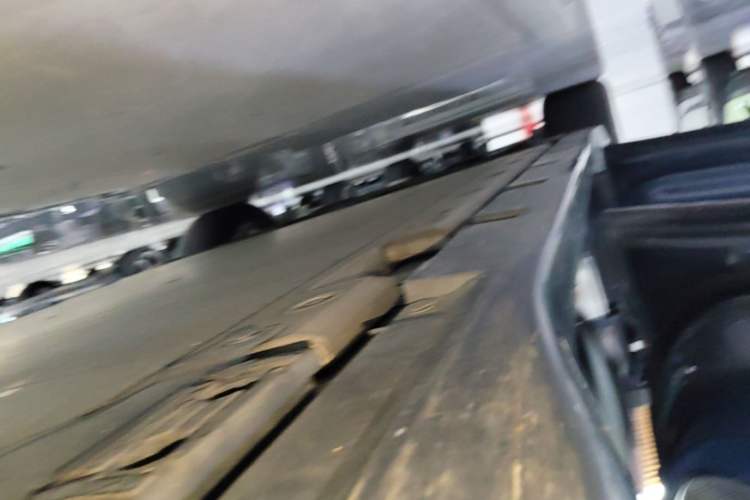 Used Zeekr 001 2022 Ultra-Long Range Dual-Motor YOU Version Left Side Sill