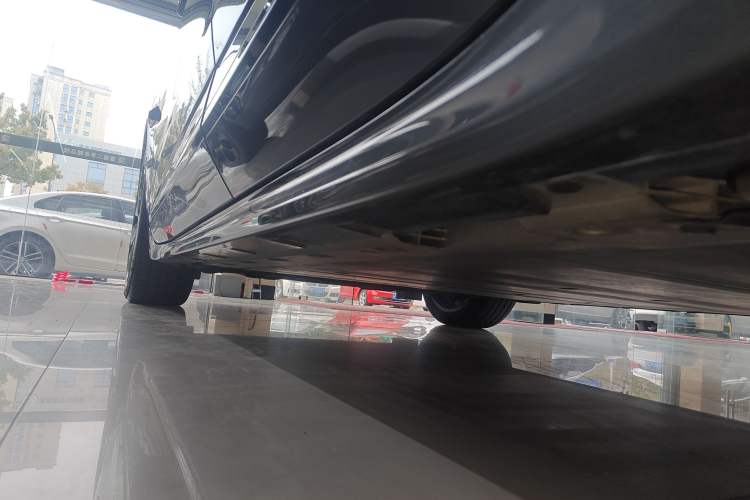Used Zeekr 001 2022 Long-Range Dual-Motor WE Edition Left Side Sill