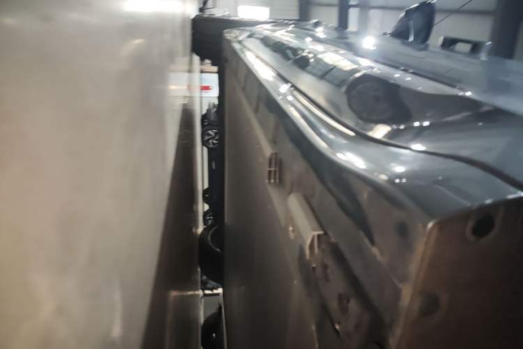 Used Zeekr 001 2022 Long-Range Dual-Motor WE Edition Left Side Sill