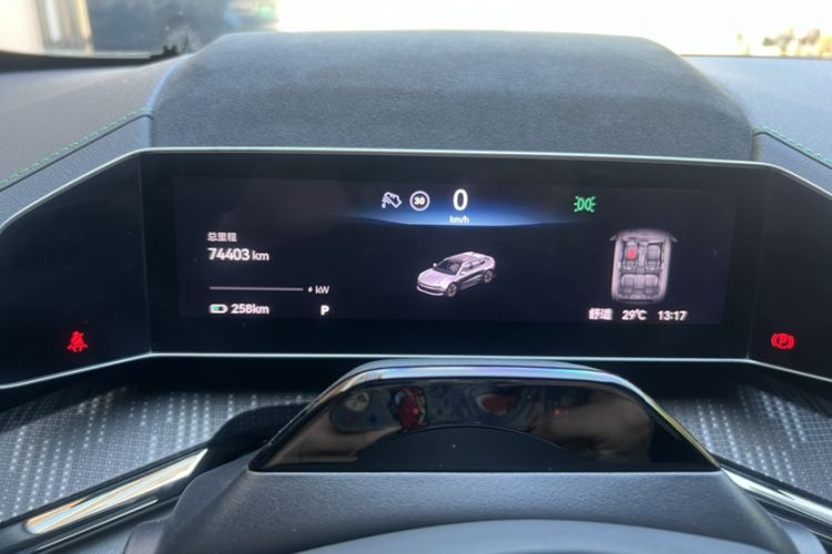 Used Zeekr 001 2022 Long-Range Dual-Motor WE Edition Odometer Close Up