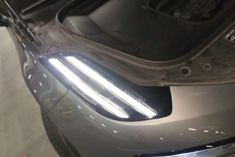 Used Zeekr 001 2022 Long-Range Dual-Motor WE Edition Right Front Headlight