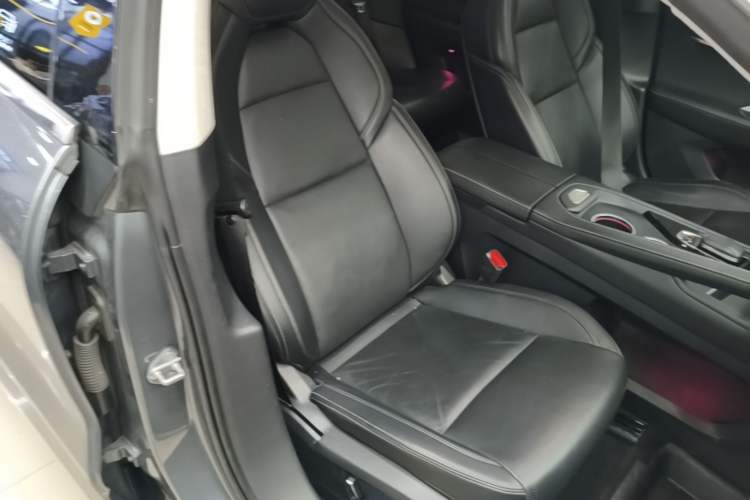 Used Zeekr 001 2022 Ultra-Long Range Single-Motor WE Version Right Front Seat