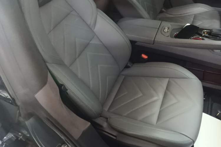 Used Zeekr 001 2022 Ultra-Long Range Dual-Motor YOU Version Right Front Seat