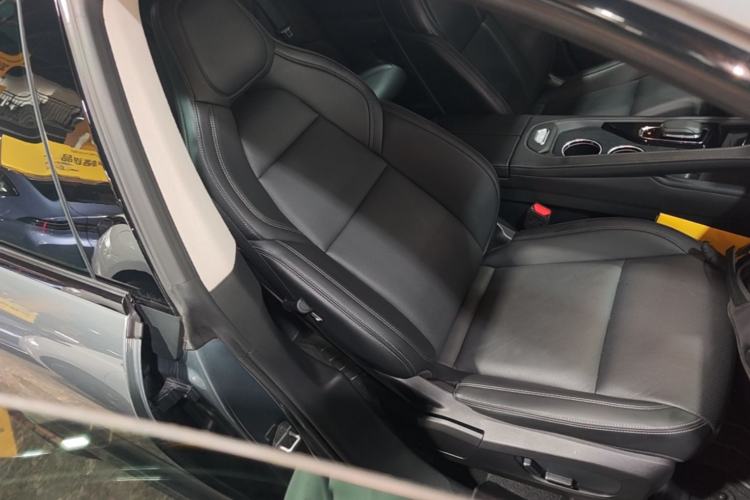 Used Zeekr 001 2022 Ultra-Long Range Single-Motor WE Version Right Front Seat