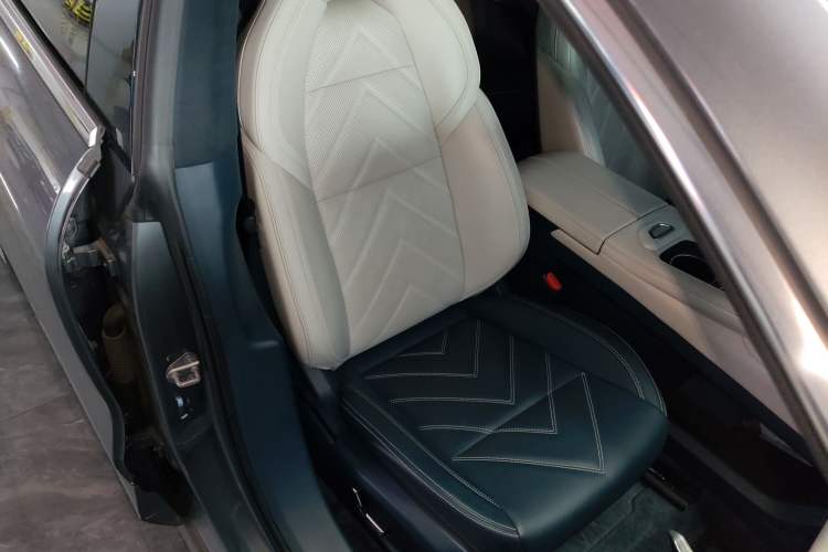 Used Zeekr 001 2022 Long-Range Dual-Motor WE Edition Right Front Seat