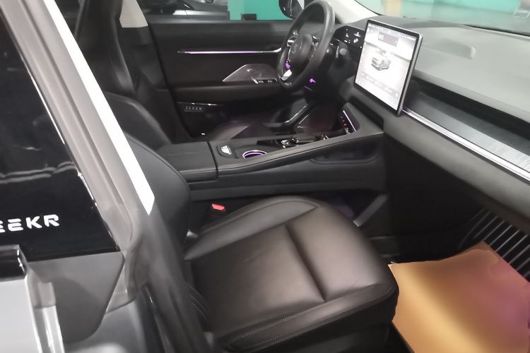 Used Zeekr 001 2022 Long-Range Dual-Motor WE Edition Right Front Seat