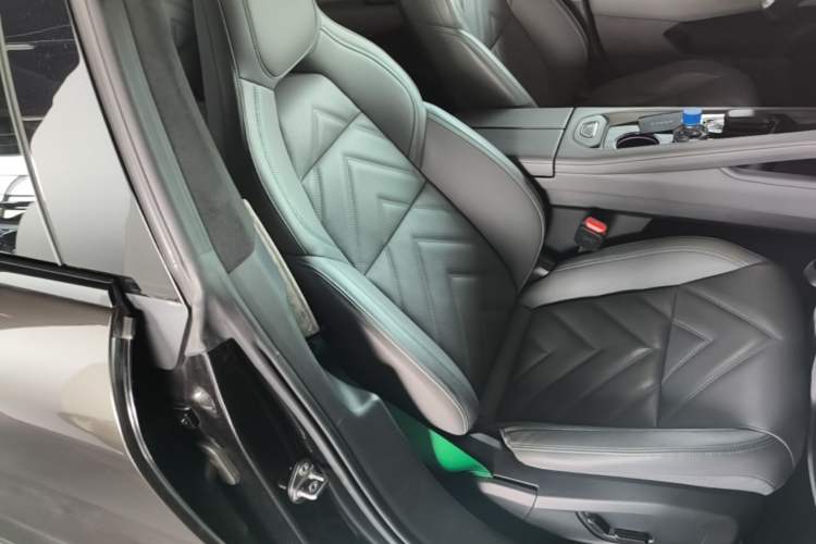 Used Zeekr 001 2022 Long-Range Dual-Motor WE Edition Right Front Seat