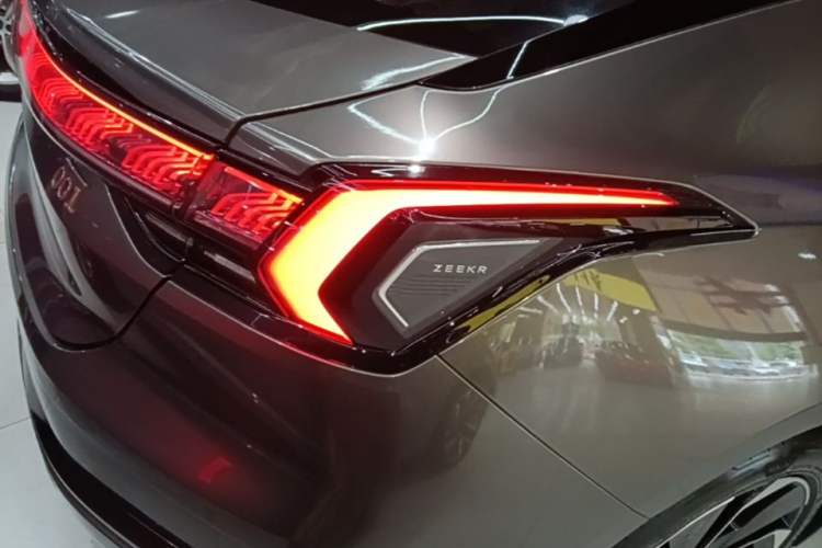 Used Zeekr 001 2022 Long-Range Dual-Motor WE Edition Right Rear Taillight