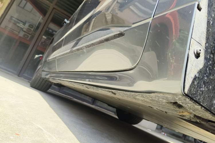 Used Zeekr 001 2022 Long-Range Dual-Motor WE Edition Right Side Sill
