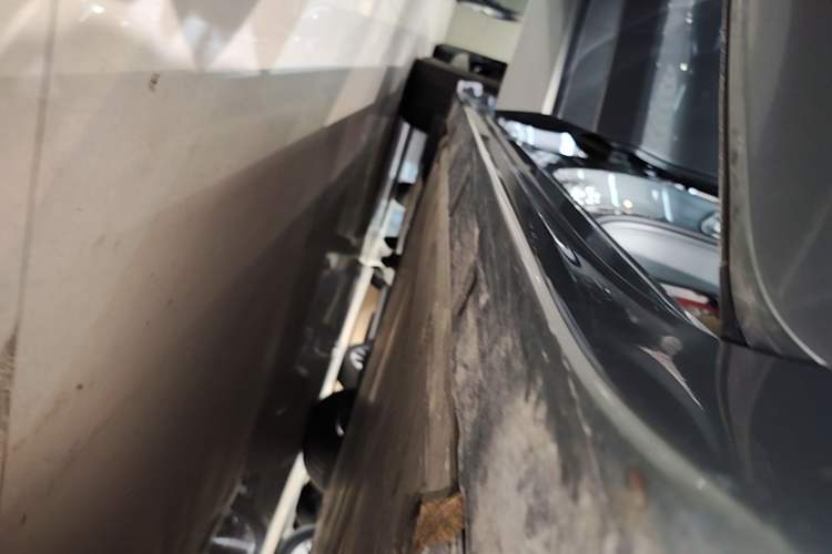 Used Zeekr 001 2022 Long-Range Dual-Motor WE Edition Right Side Sill