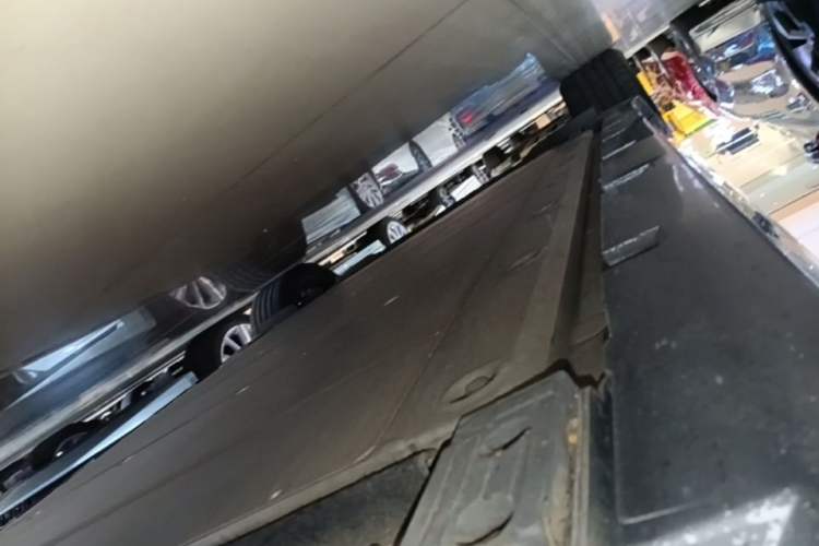 Used Zeekr 001 2022 Ultra-Long Range Single-Motor WE Version Right Side Sill