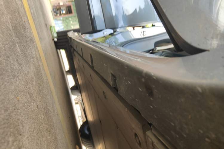 Used Zeekr 001 2022 Ultra-Long Range Single-Motor WE Version Right Side Sill
