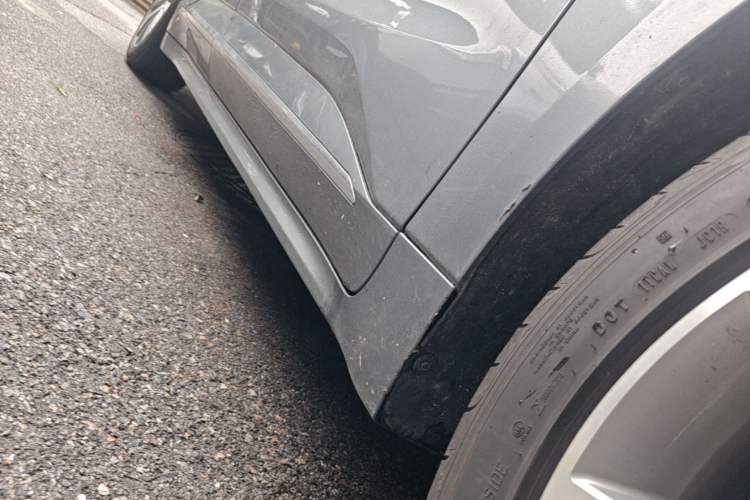 Used Zeekr 001 2022 Long-Range Dual-Motor WE Edition Right Side Sill