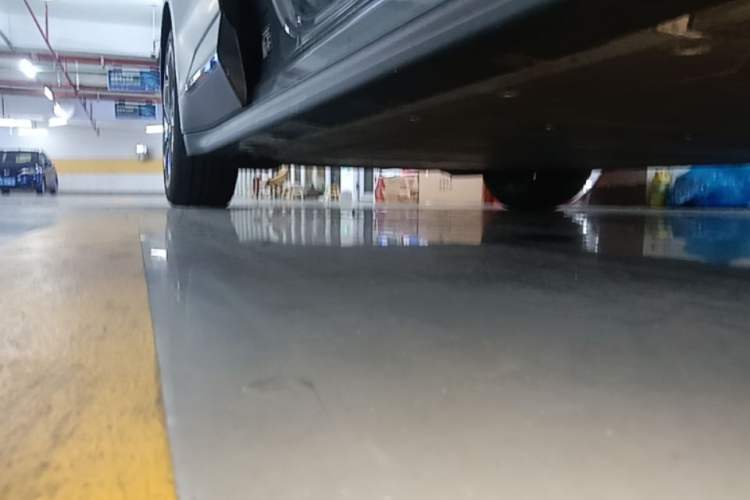 Used Zeekr 001 2022 Long-Range Dual-Motor WE Edition Right Side Sill
