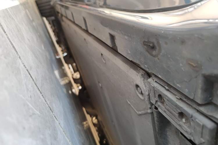 Used Zeekr 001 2022 Long-Range Dual-Motor WE Edition Right Side Sill
