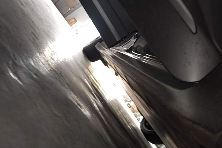 Used Zeekr 001 2022 Ultra-Long Range Dual-Motor ME Version Right Side Sill
