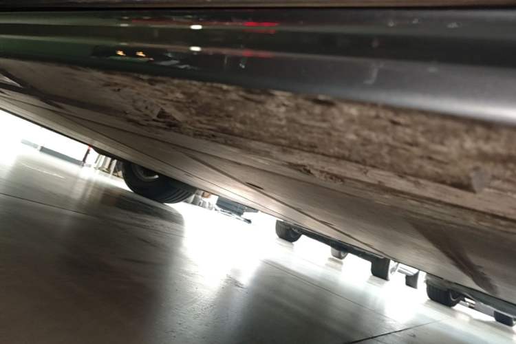 Used Zeekr 001 2022 Long-Range Dual-Motor WE Edition Right Side Sill