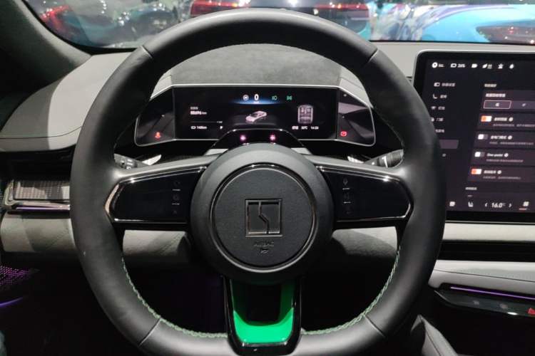 Used Zeekr 001 2022 Long-Range Dual-Motor WE Edition Steering Wheel