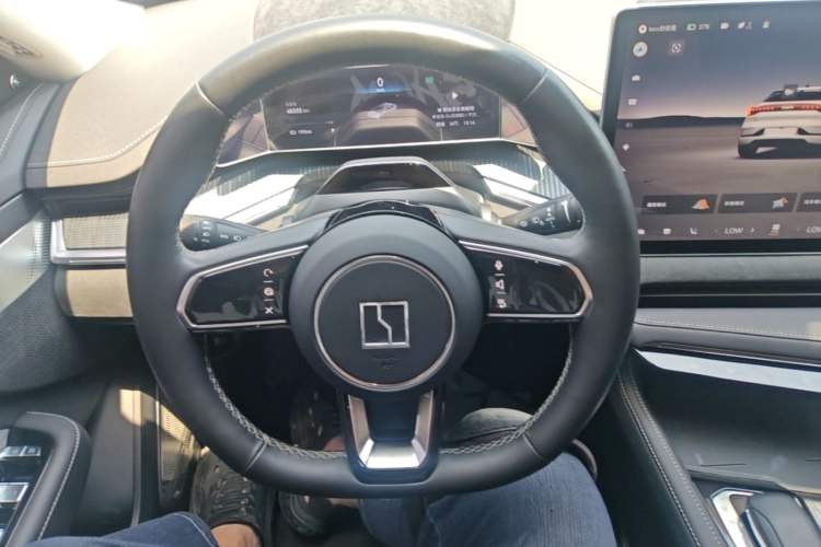 Used Zeekr 001 2022 Long-Range Dual-Motor WE Edition Steering Wheel