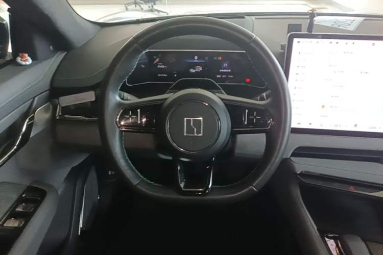 Used Zeekr 001 2022 Long-Range Dual-Motor WE Edition Steering Wheel