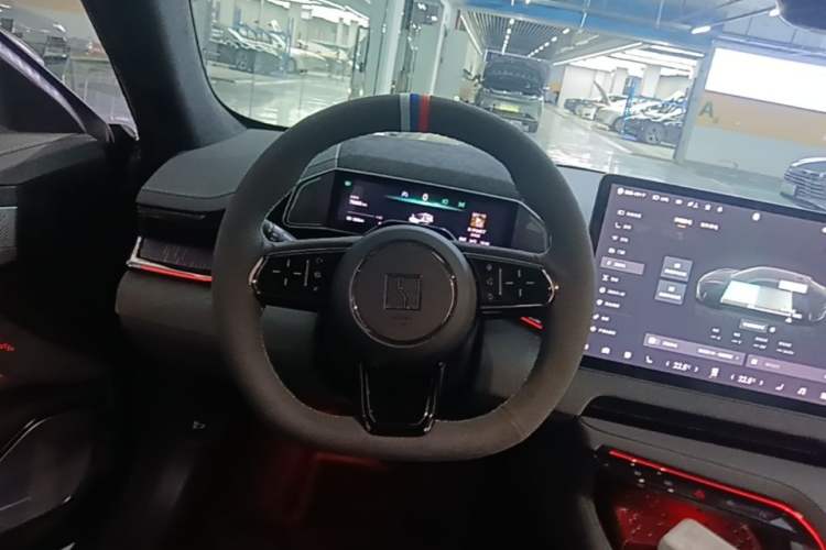 Used Zeekr 001 2022 Long-Range Dual-Motor WE Edition Steering Wheel