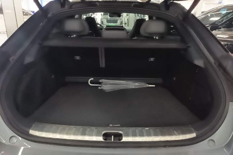 Used Zeekr 001 2022 Ultra-Long Range Dual-Motor YOU Version Trunk