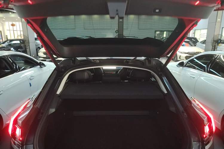 Used Zeekr 001 2022 Long-Range Dual-Motor WE Edition Trunk