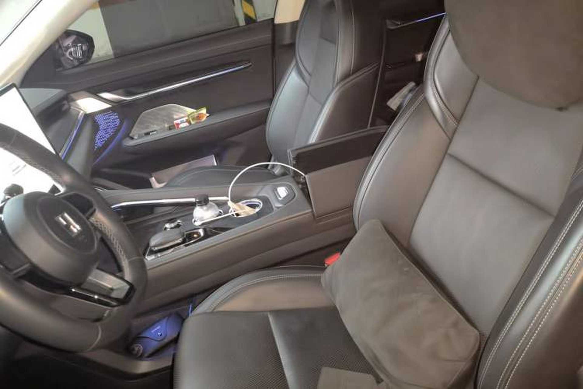 Used Zeekr 001 2022 Ultra-Long Range Single-Motor WE Version Left Front Seat