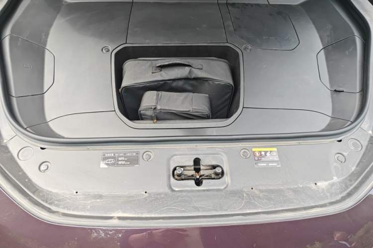 Used Zeekr 001 2022 Ultra-Long Range Dual-Motor YOU Version Engine Bay