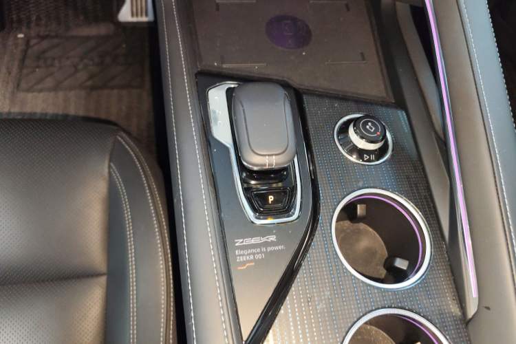 Used Zeekr 001 2022 Ultra-Long Range Dual-Motor ME Version Gear Lever