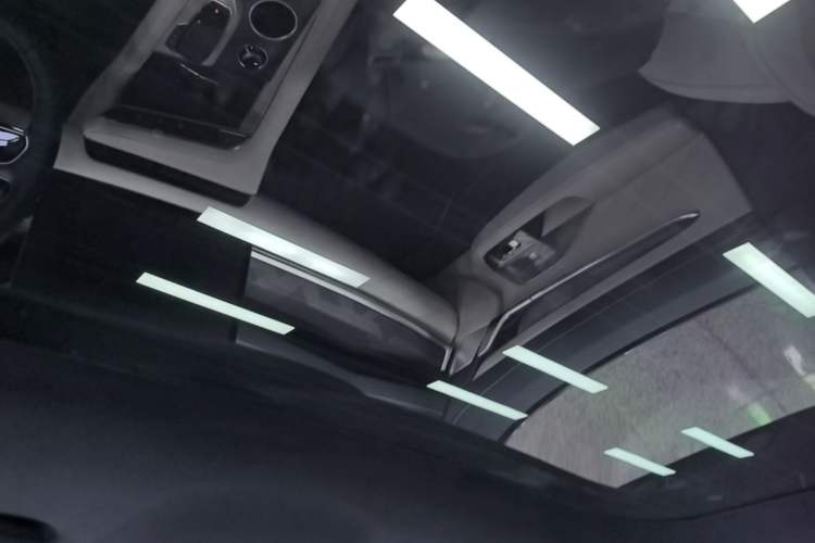 Used Zeekr 001 2022 Ultra-Long Range Dual-Motor YOU Version Headliner