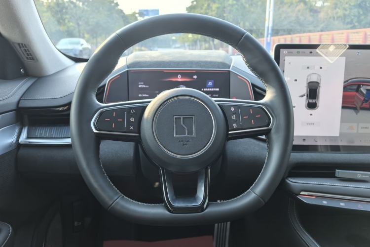 Used Zeekr 001 2022 Ultra-Long Range Dual-Motor ME Version Interior 8