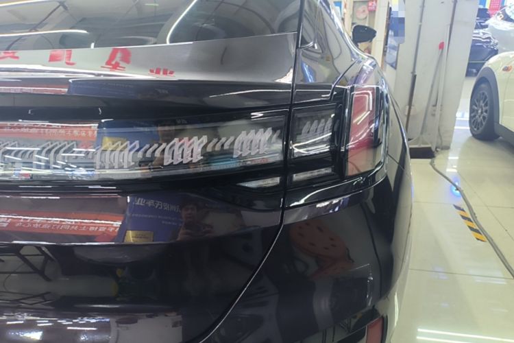 Used Zeekr 001 2022 Ultra-Long Range Dual-Motor YOU Version Right Rear Taillight