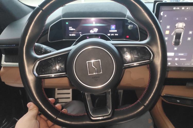 Used Zeekr 001 2022 Ultra-Long Range Dual-Motor YOU Version Steering Wheel