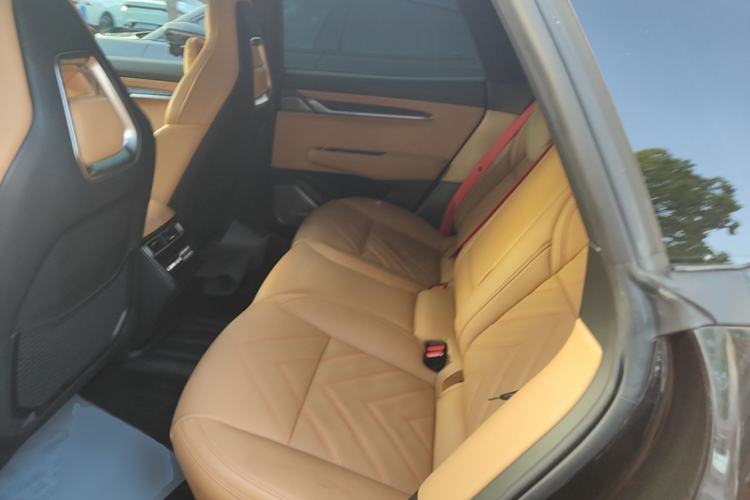 Used Zeekr 001 2022 Ultra-Long Range Dual-Motor YOU Version Left Rear Seat