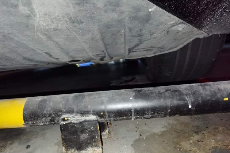 Used Zeekr 001 2022 Ultra-Long Range Dual-Motor ME Version Chassis Rear Right