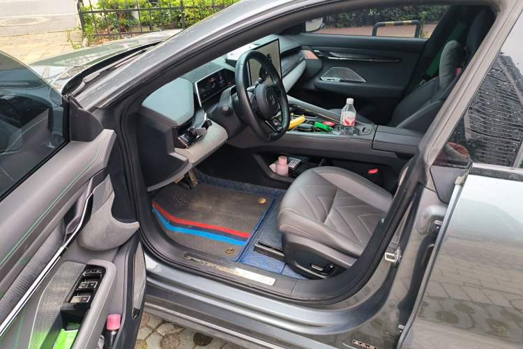 Used Zeekr 001 2022 Long-Range Dual-Motor WE Edition Driver Seat