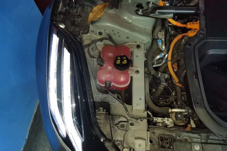 Used Zeekr 001 2022 Ultra-Long Range Dual-Motor ME Version Engine Bay Right