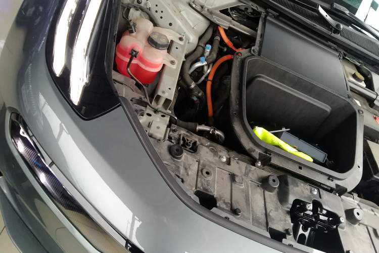 Used Zeekr 001 2022 Long-Range Dual-Motor WE Edition Engine Bay Right