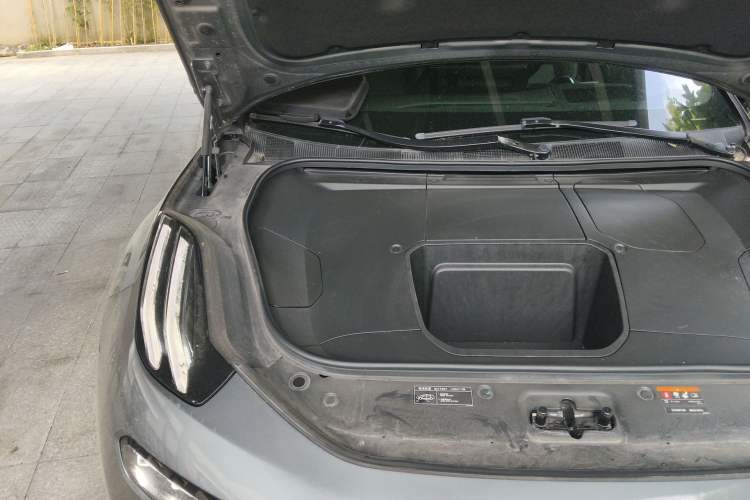 Used Zeekr 001 2022 Long-Range Dual-Motor WE Edition Engine Bay Right