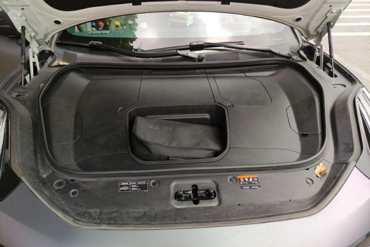 Used Zeekr 001 2022 Ultra-Long Range Dual-Motor ME Version Engine Bay
